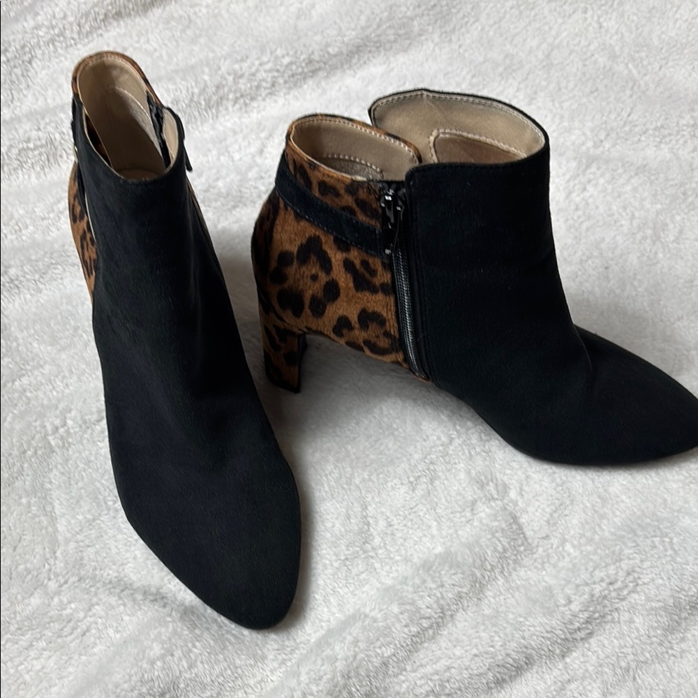 Life Stride Black Heeled Boots with Chunky Heel and Suede Material